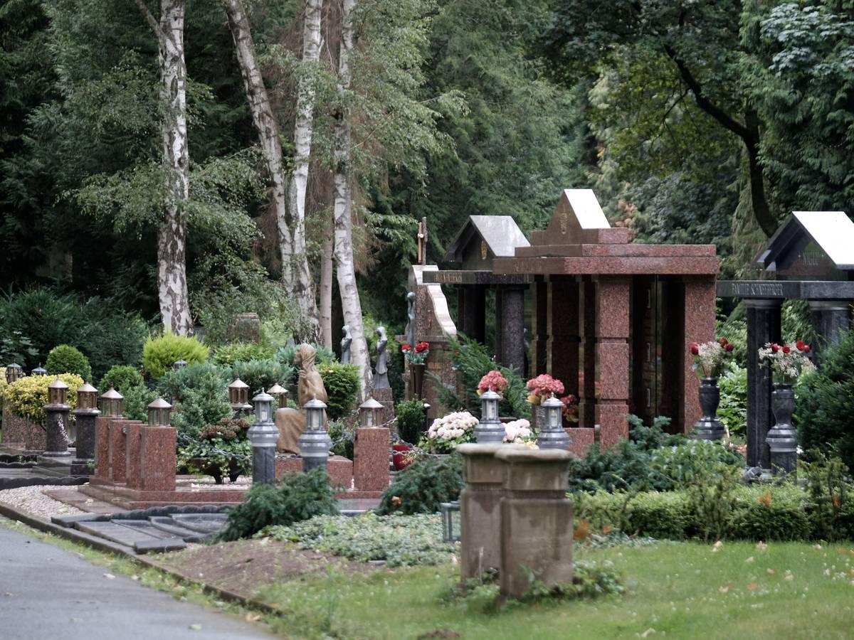 Der Kölner Westfriedhof an der Venloer Straße.