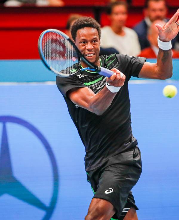 Gaël Monfils am 28. Oktober 2021 beim ATP-Turnier in Wien im Match gegen Diego Schwartzman.