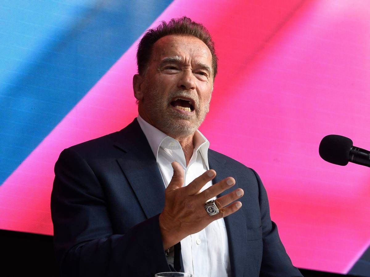 Arnold Schwarzenegger lässt vor Klimagipfel COP26 Dampf ab.