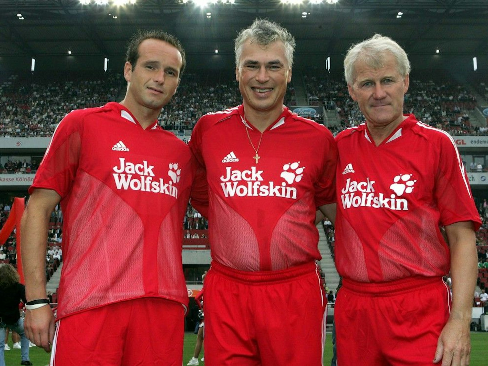 Schnappschuss: Toni Polster mit Morten Olsen und Dirk Lottner.