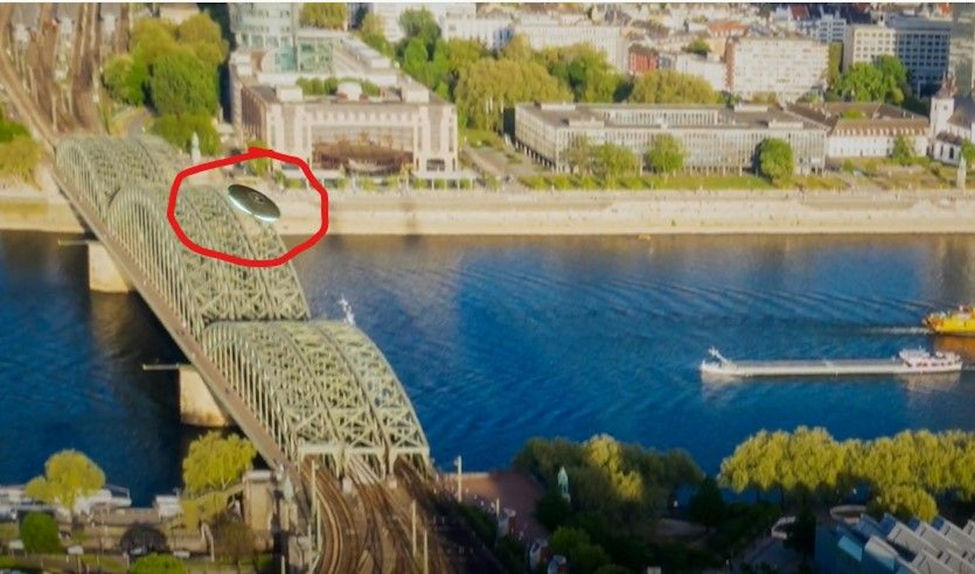 Ein Ufo über Köln