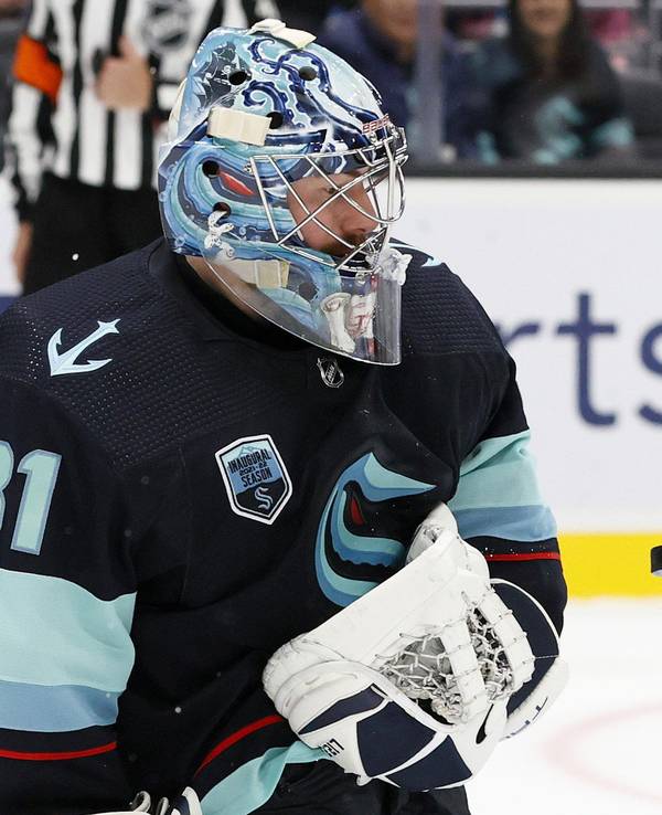 Kraken-Goalie Philipp Grubauer beim NHL-Spiel gegen Minnesota Wild