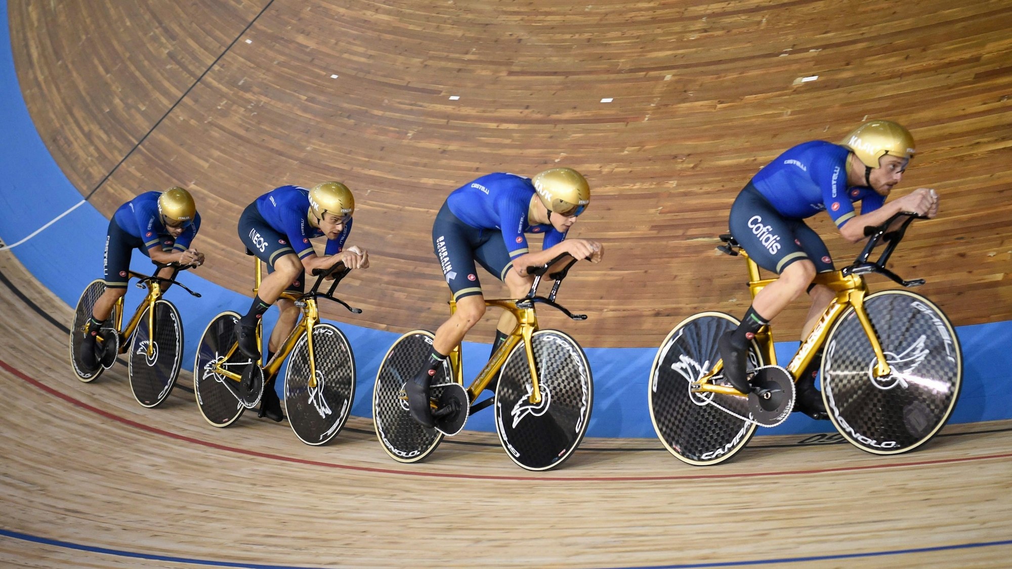 Italienischer Vierer auf der Bahn: Simone Consonni, Filippo Ganna, Francesco Lamon und Jonathan Milan.