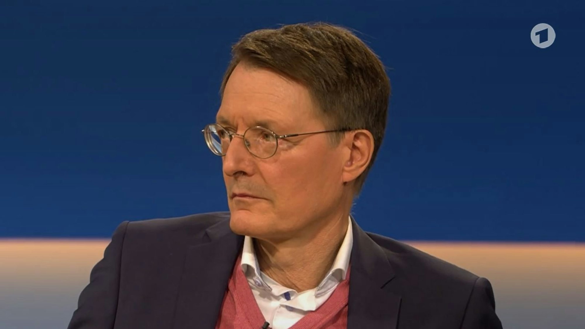 SPD-Gesundheitsexperte Karl Lauterbach legt sich bei Anne Will mit Sahra Wagenknecht an.