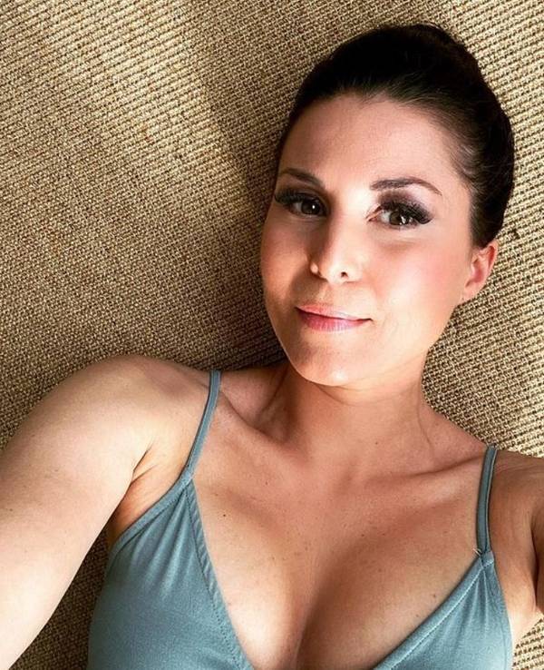 Vanessa Blumhagen - sie ist Promi-Expertin beim Sat.1-Frühstücksfernsehen. Das Selfie hat sie am 22.4.2021 auf ihrem Instagram-Kanal gepostet.