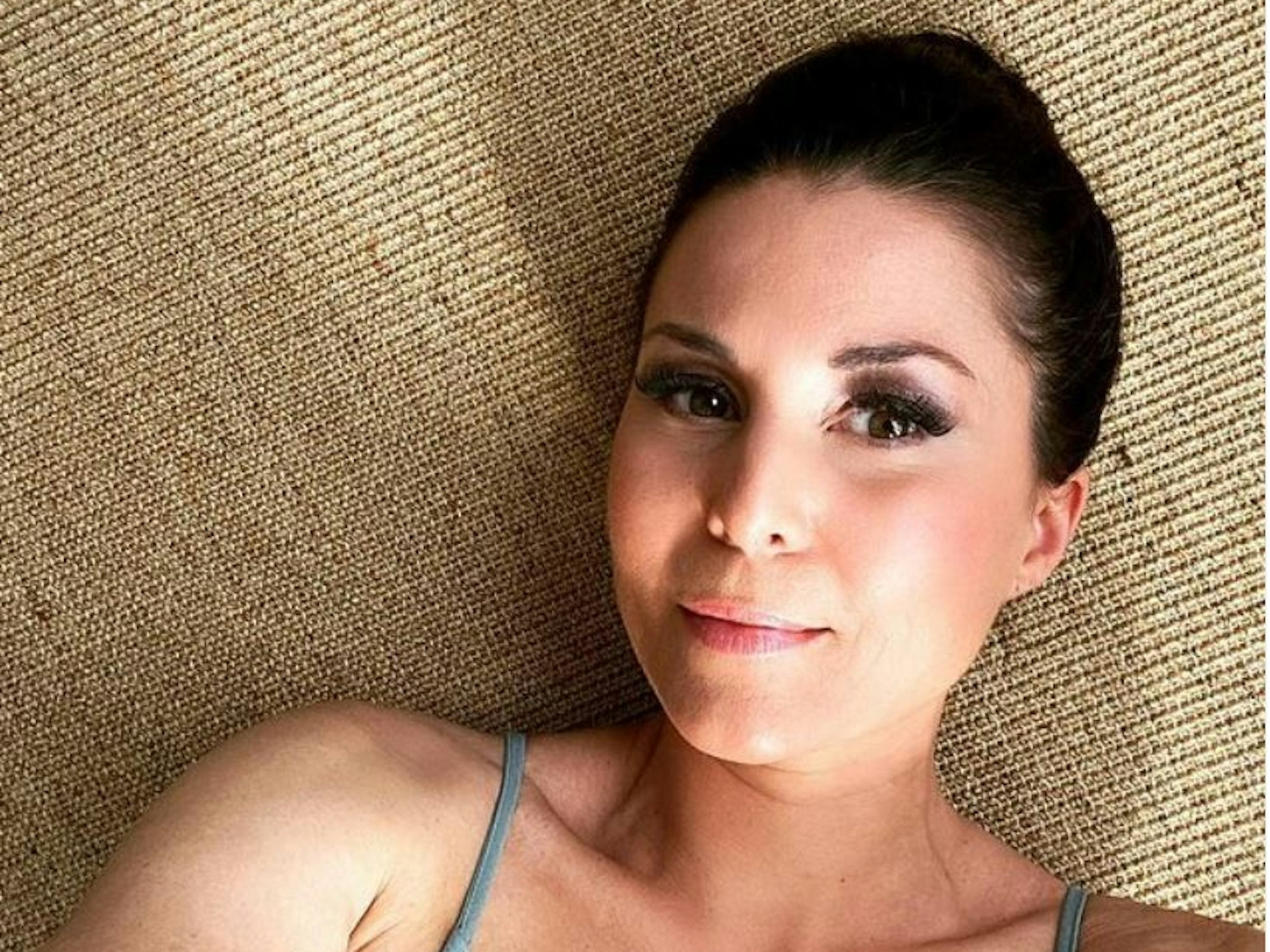 Vanessa Blumhagen - sie ist Promi-Expertin beim Sat.1-Frühstücksfernsehen. Das Selfie hat sie am 22.4.2021 auf ihrem Instagram-Kanal gepostet.