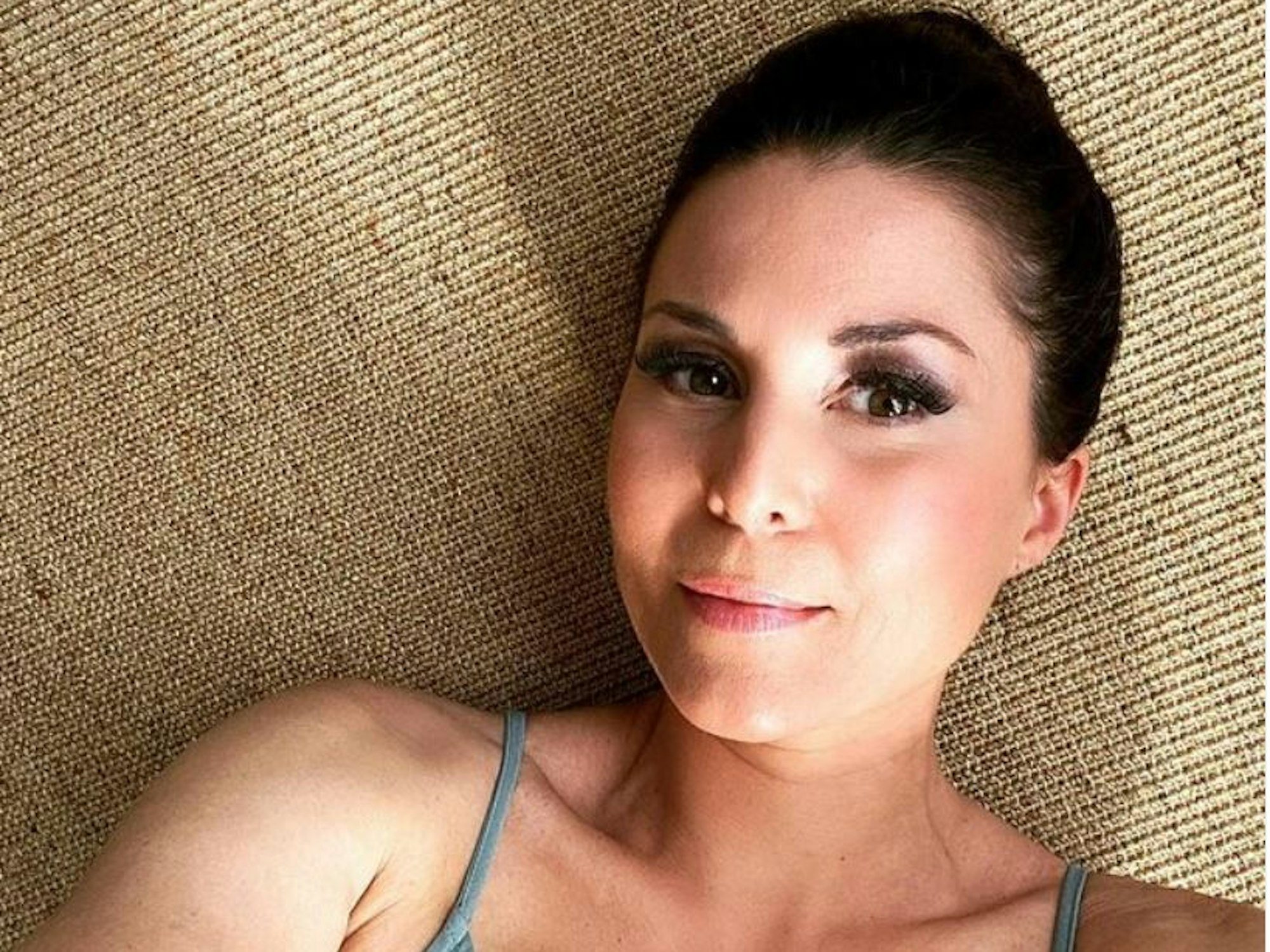 Vanessa Blumhagen – sie ist Promi-Expertin beim Sat.1-Frühstücksfernsehen. Das Selfie hat sie am 22.4.2021 auf ihrem Instagram-Kanal gepostet.