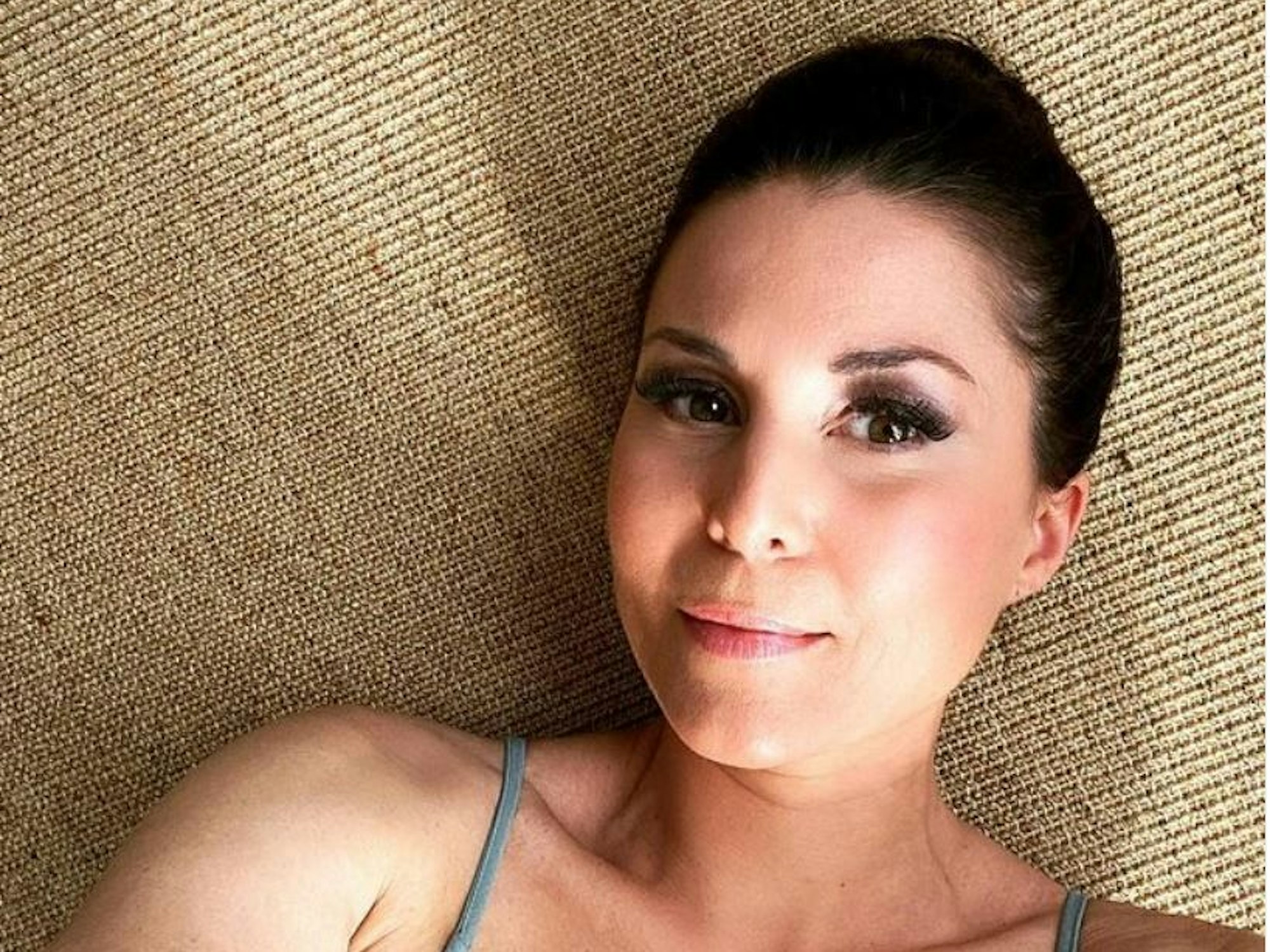Vanessa Blumhagen - sie ist Promi-Expertin beim Sat.1-Frühstücksfernsehen. Das Selfie hat sie am 22.4.2021 auf ihrem Instagram-Kanal gepostet.