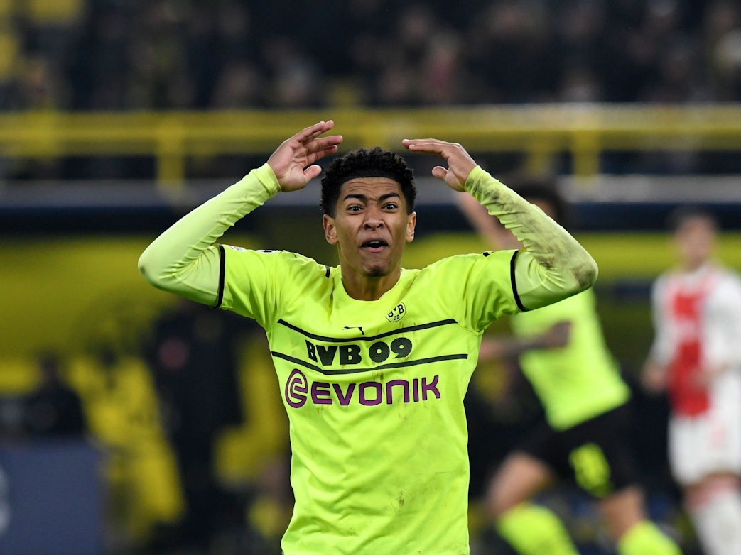 Jude Bellingham ärgert sich während des Spiels gegen Ajax Amsterdam