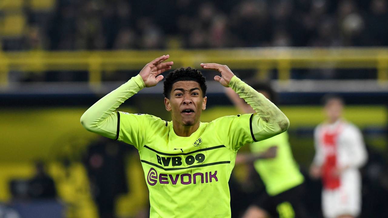 Jude Bellingham ärgert sich während des Spiels gegen Ajax Amsterdam