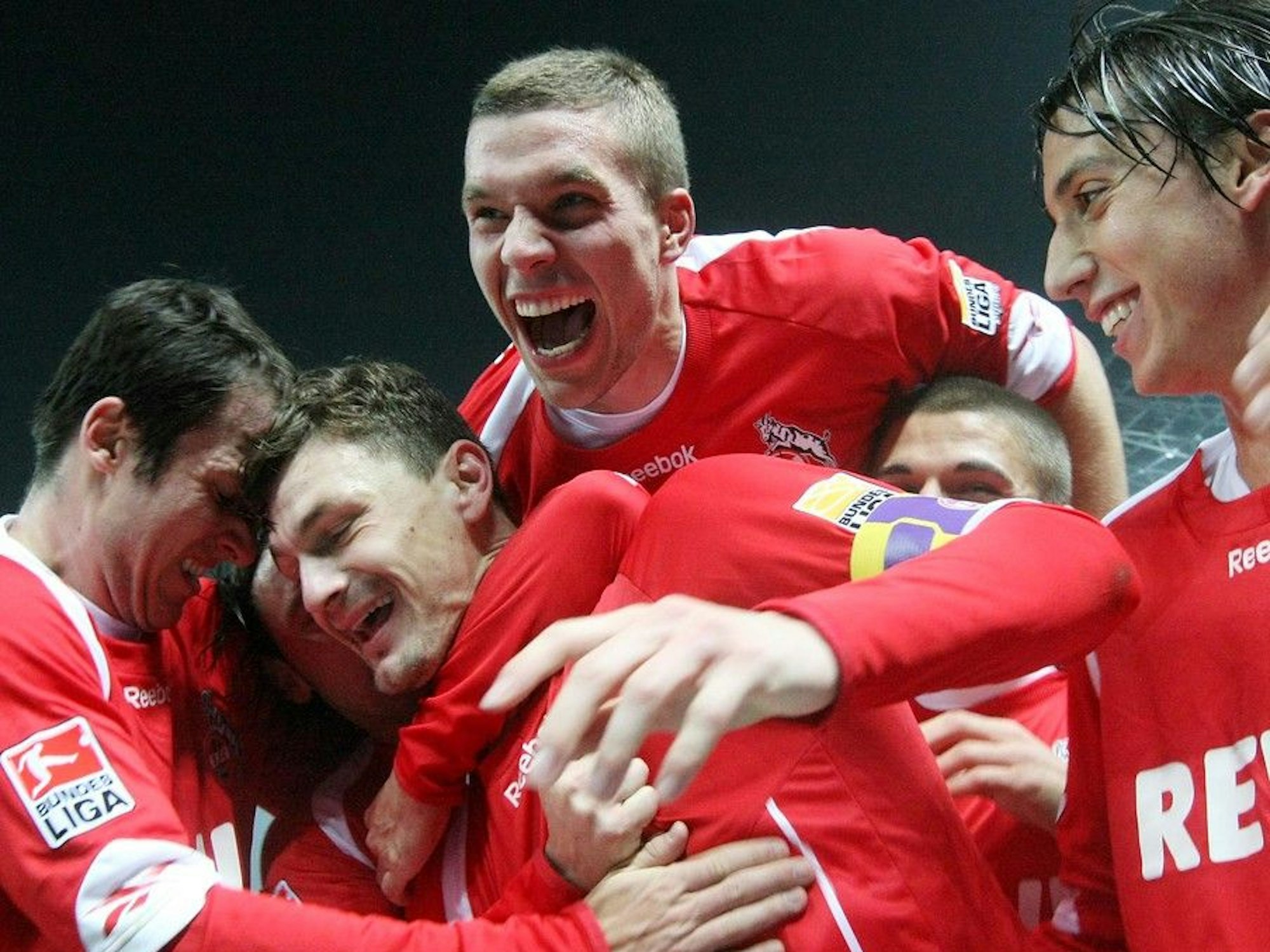 FC-Jubeltraube um Milivoje Novakovic