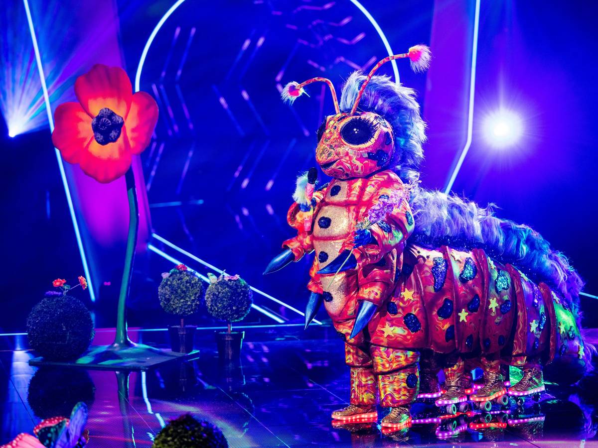 Die Raupe steht in der „ProSieben“-Show „The Masked Singer“ auf der Bühne.