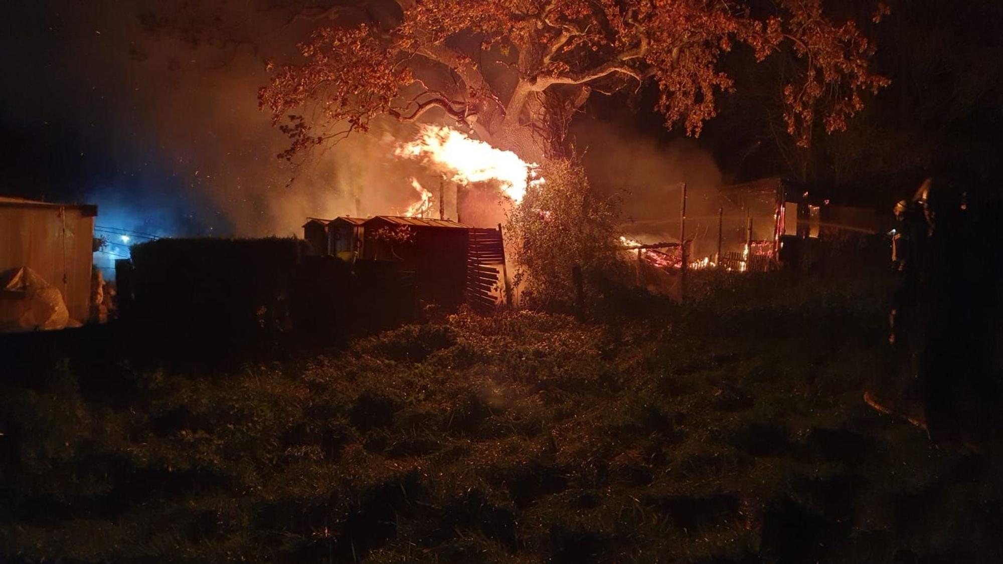 Brand auf Campingplatz in Lügde