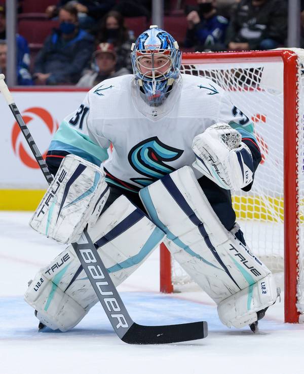 Philipp Grubauer hütet sein Tor.