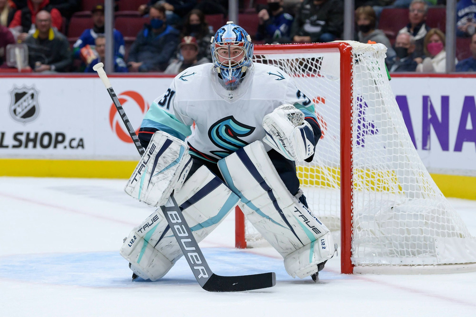 Philipp Grubauer hütet sein Tor.