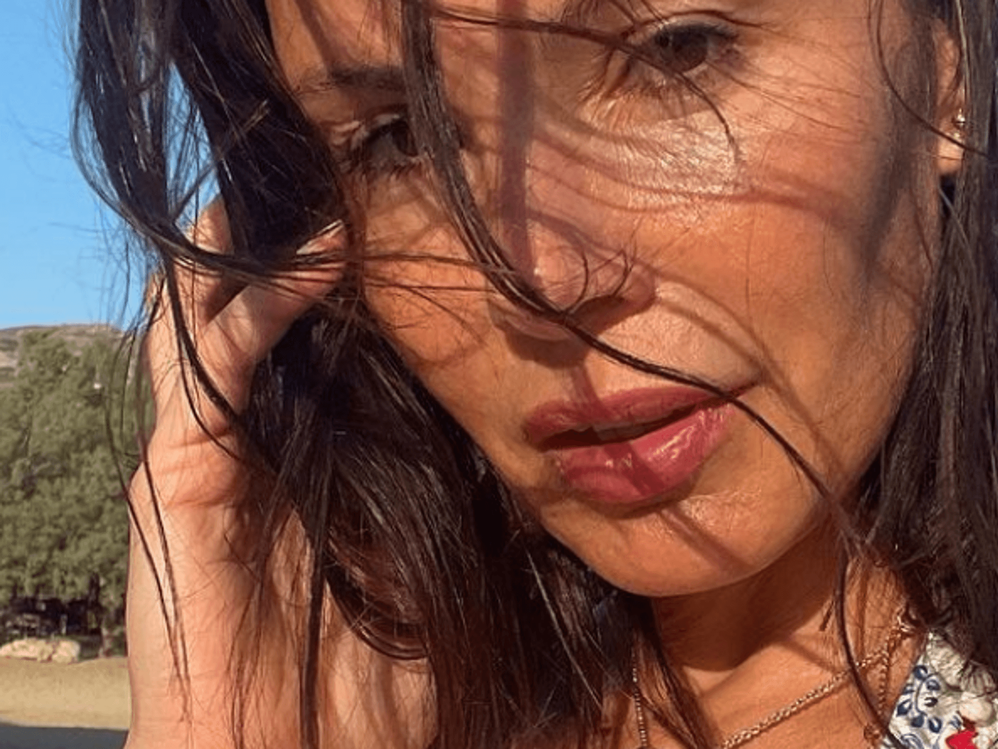 Moderatorin Daniela Michalski lächelt auf einem Instagram-Selfie vom 19. Juli 2021.