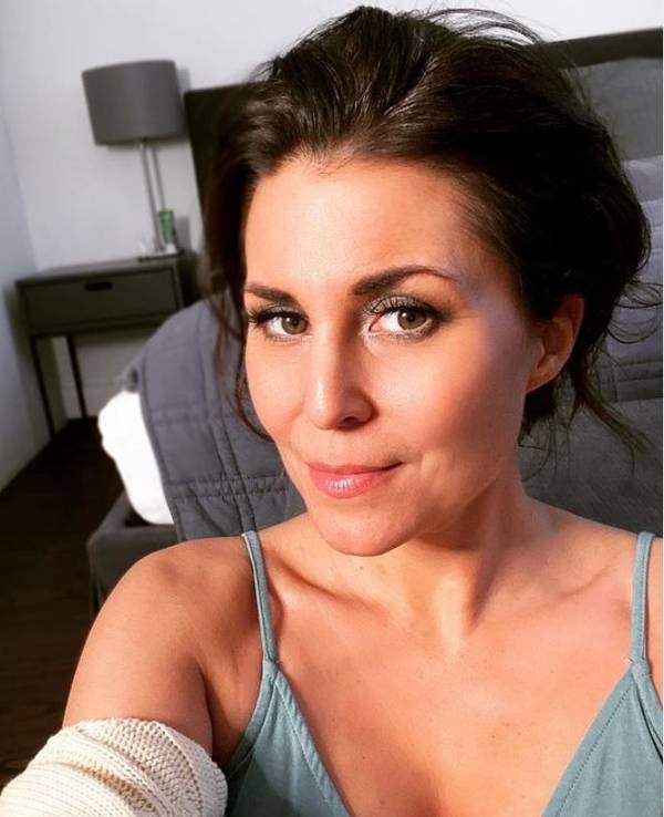 Selfie von Vanessa Blumhagen. Sie ist Promi-Expertin beim Sat.1-„Frühstücksfernsehen“. Das Foto hat sie am 5. März 2021 auf ihrem Instagram-Account hochgeladen.