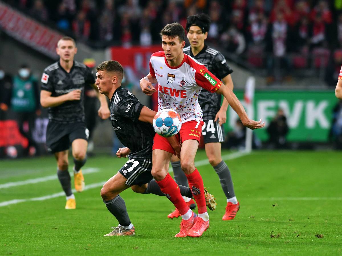 Zweikampf zwischen Grischa Prömel und Dejan Ljubicic.