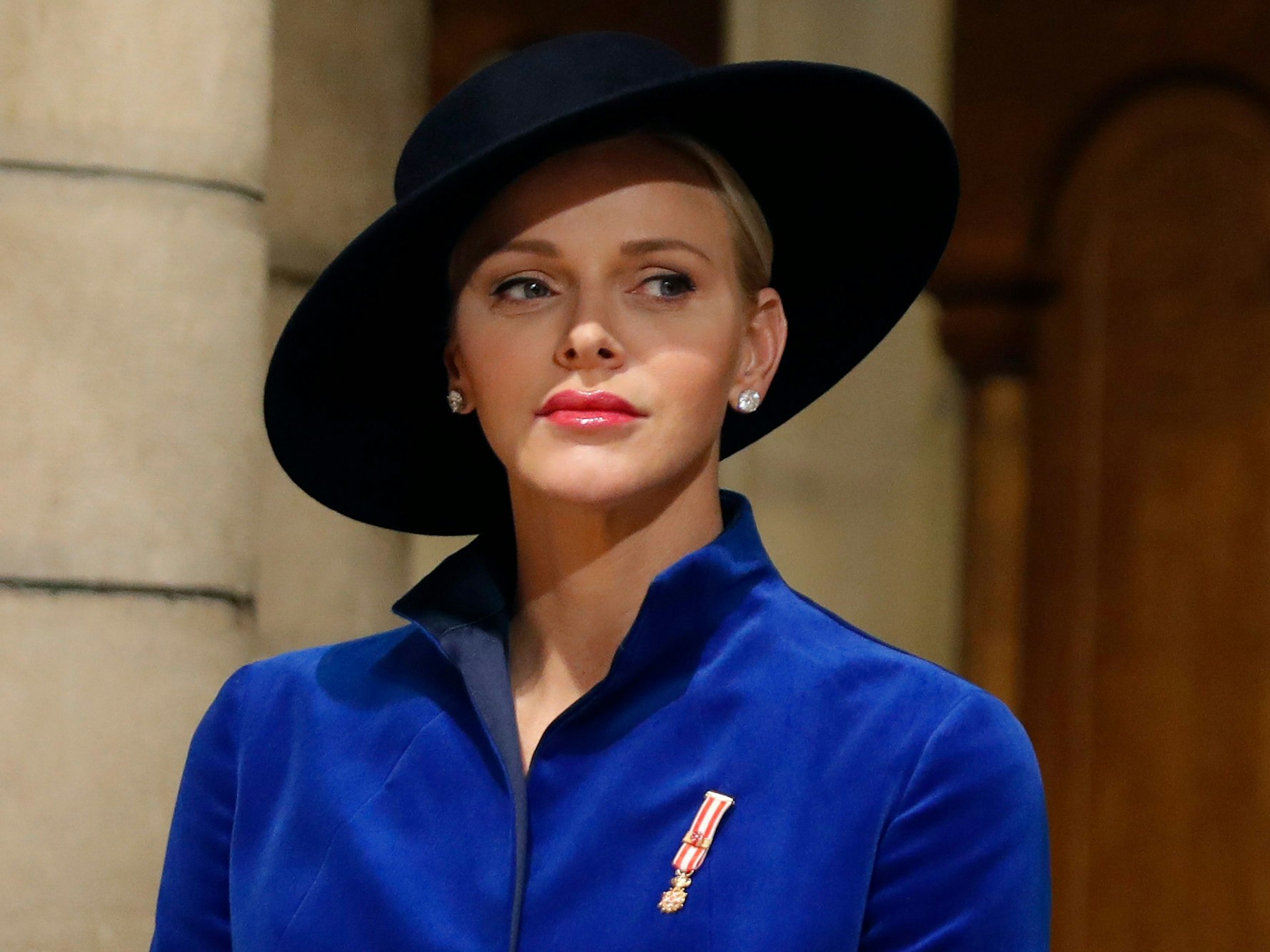 ARCHIV - 19.11.2017, Monaco: Fürstin Charlene nimm in Monaco an einer Messe anlässlich des monegassischen Nationalfeiertags teil.