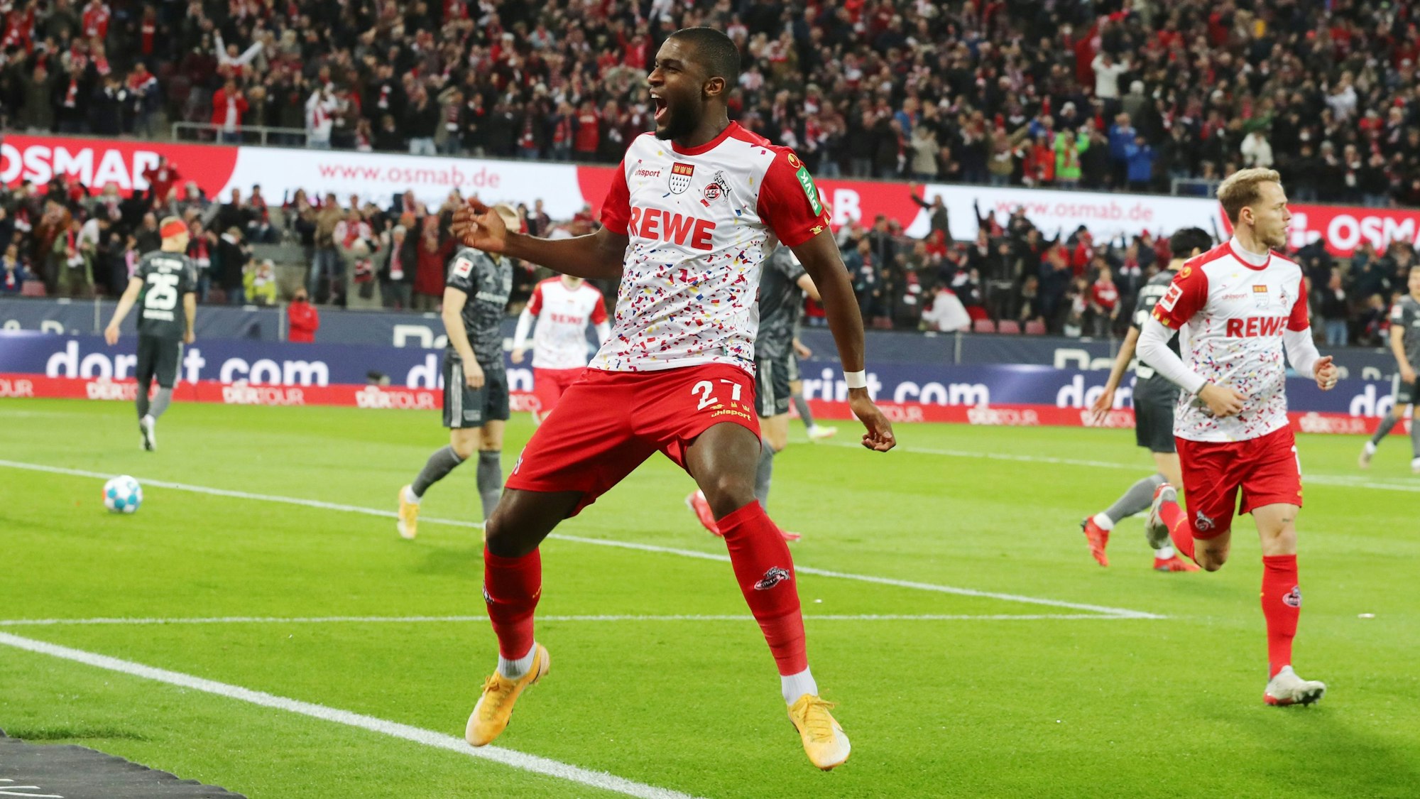 Anthony Modeste jubelt für den 1. FC Köln gegen Union Berlin.