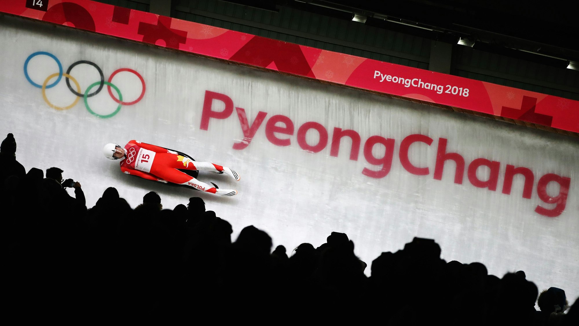 Rodler Mateusz Sochowicz in der Olympia-Bahn.