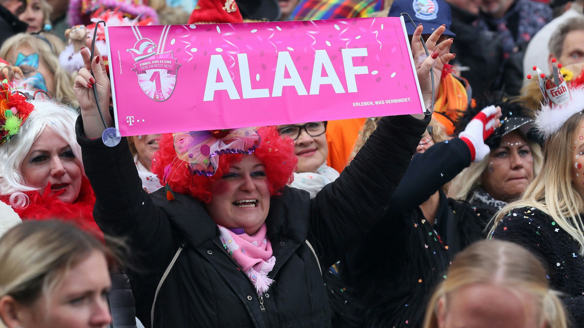 11.11.2019
Köln:
Sessionseröffnung am 11.11.