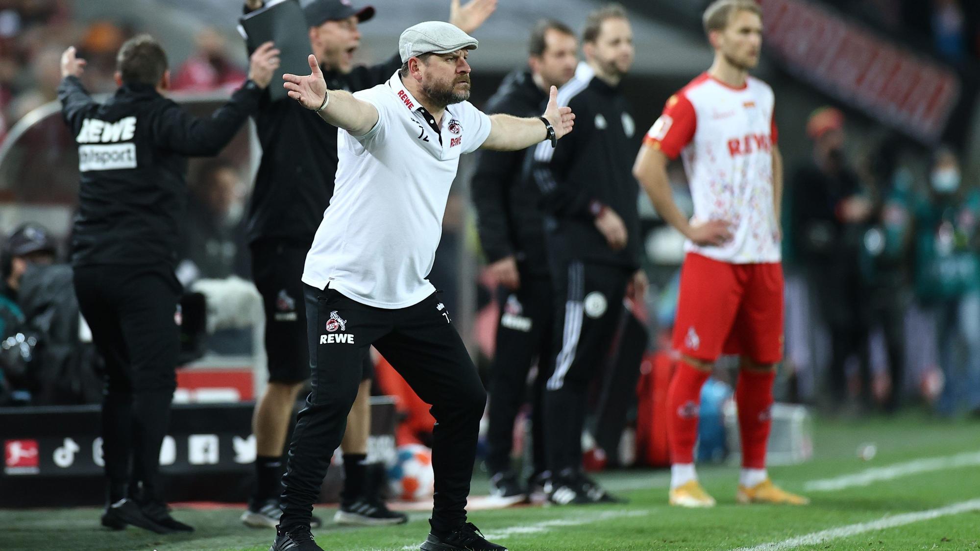 Steffen Baumgart trainiert den 1. FC Köln gegen Union Berlin.