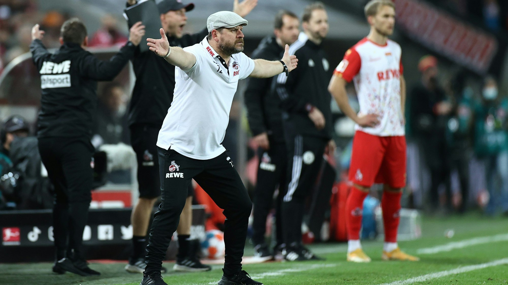 Steffen Baumgart trainiert den 1. FC Köln gegen Union Berlin.