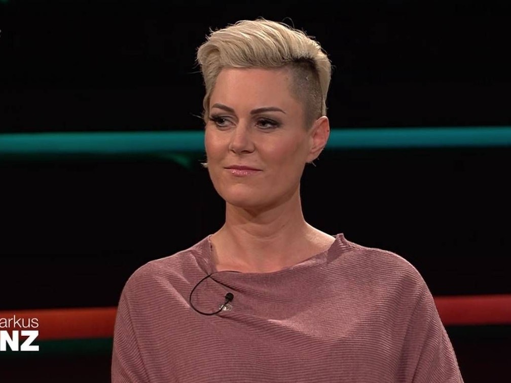 „Doc Caro“ bei „Markus Lanz“ am Dienstagabend (9. November) in der Sendung.