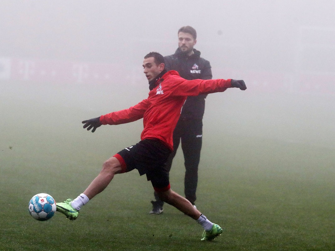 Ellyes Skhiri trainiert nach Verletzung wieder beim 1. FC Köln.