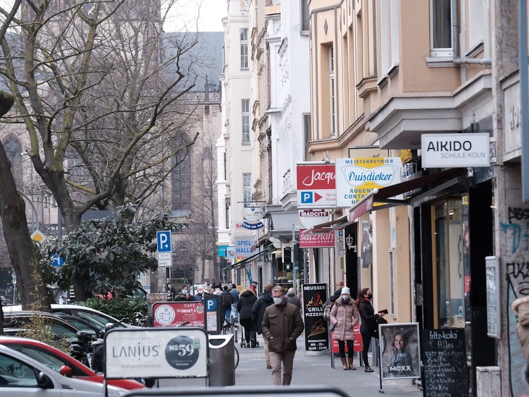 Blick in die Neusser Straße im Agnesviertel