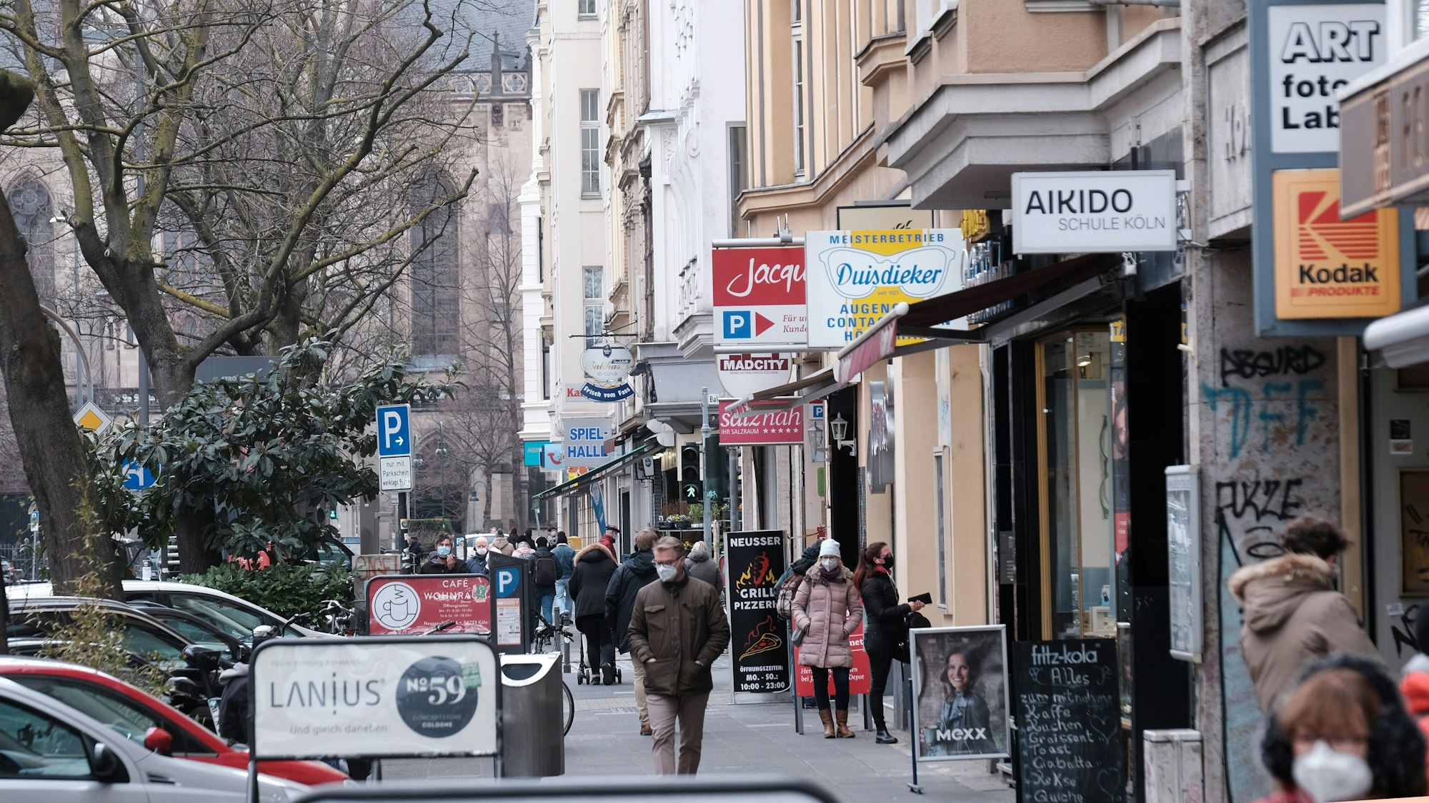 Blick in die Neusser Straße im Agnesviertel