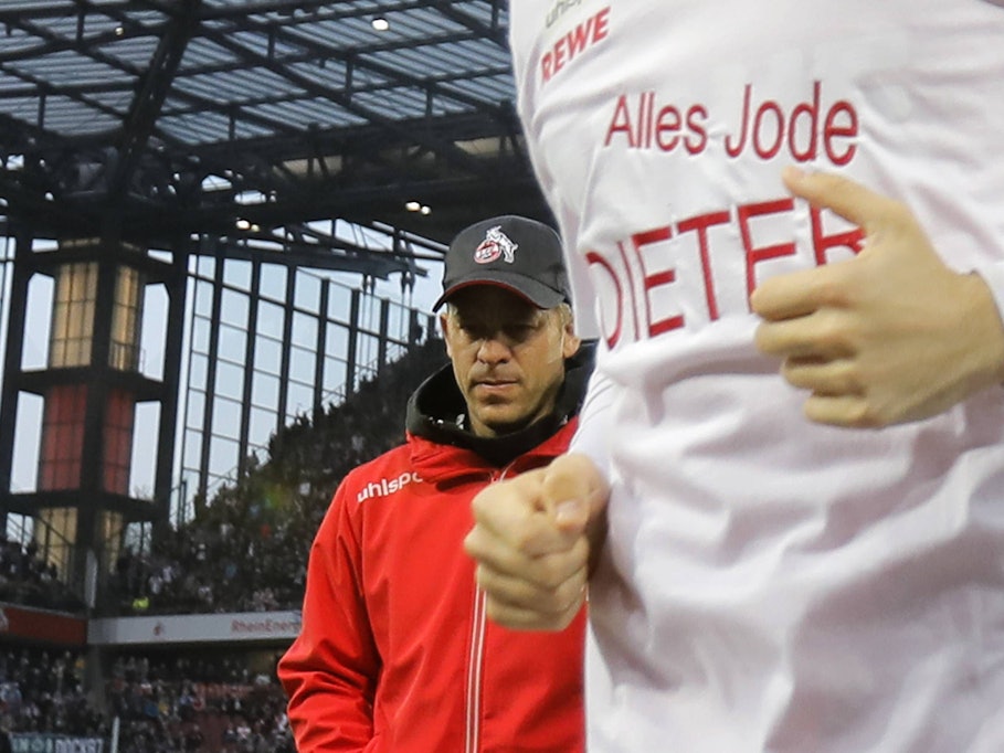 Markus Anfang trainiert den 1. FC Köln gegen den Hamburger SV.