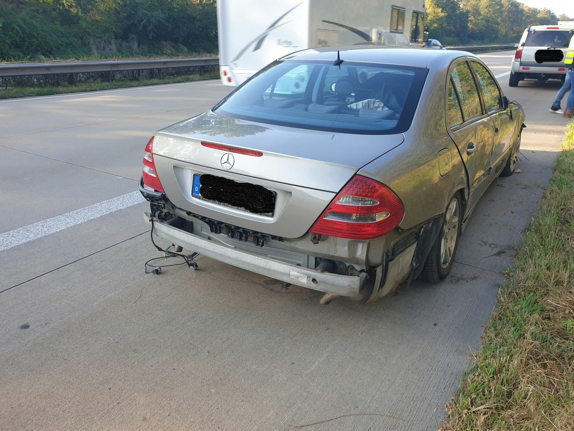 Foto des Unfalls auf der A61 bei Koblenz.