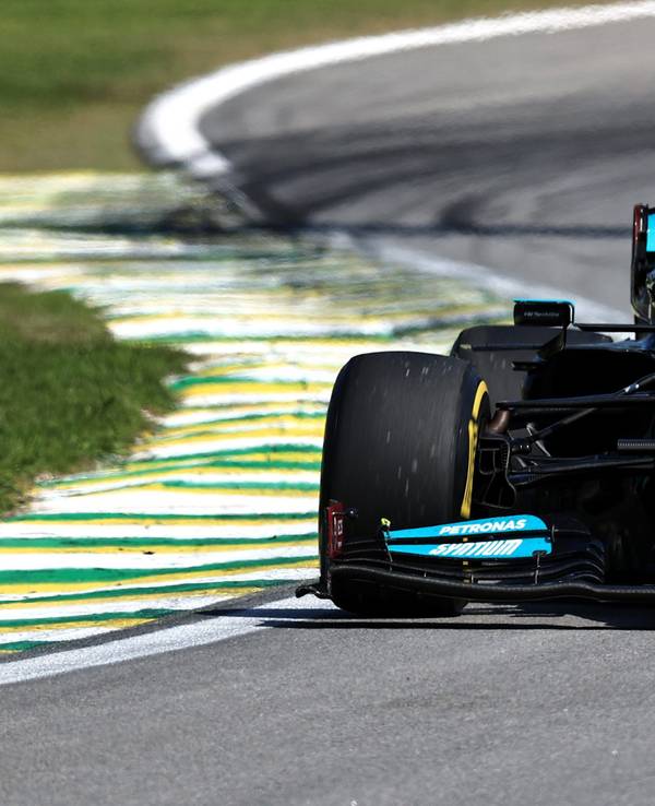 Lewis Hamilton in seinem Mercedes beim Großen Preis von Brasilien
