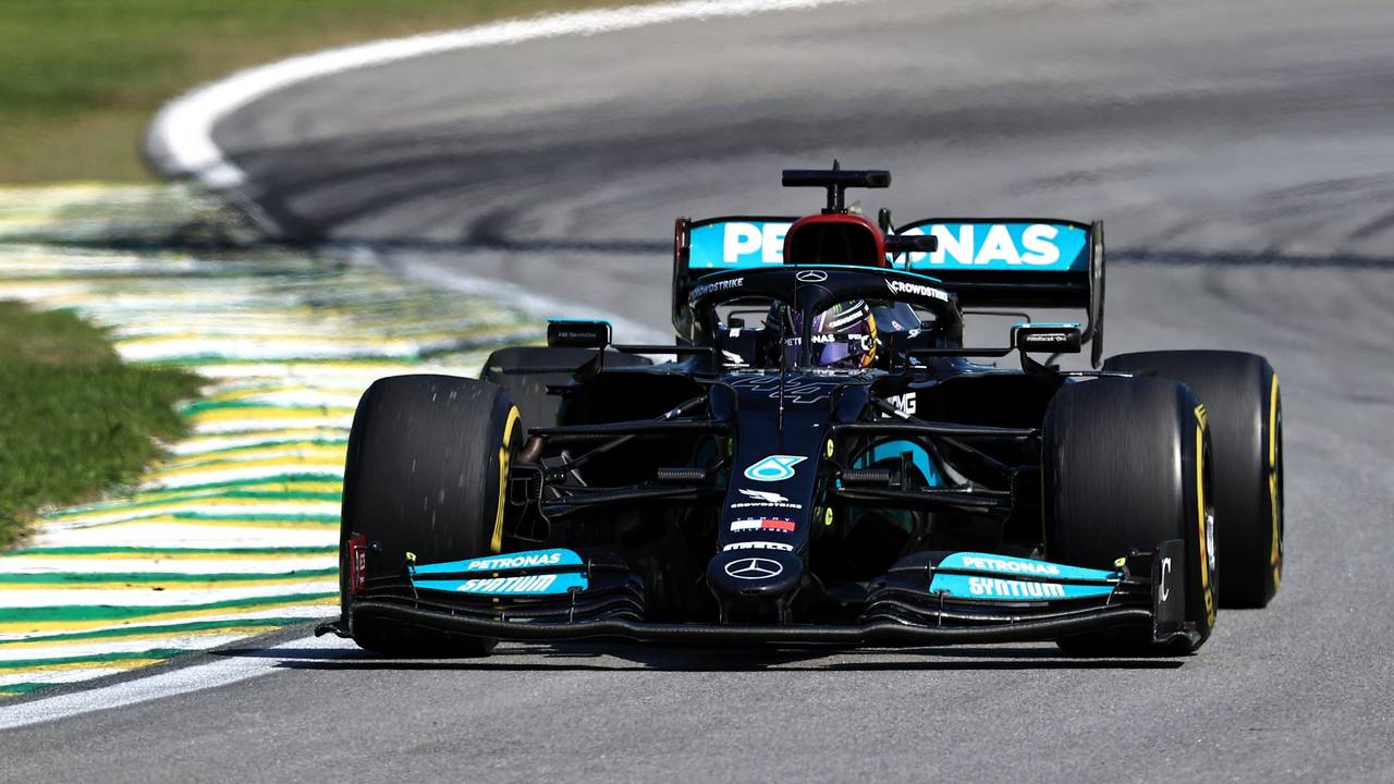 Lewis Hamilton in seinem Mercedes beim Großen Preis von Brasilien