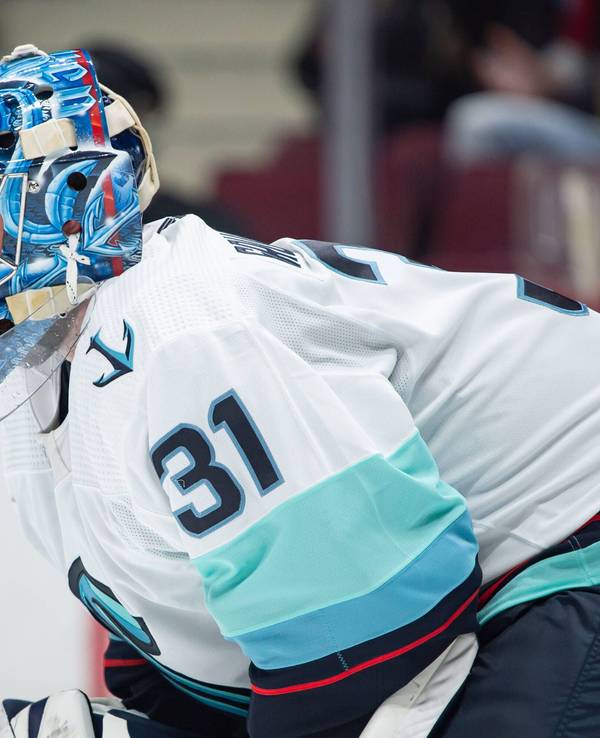 Philipp Grubauer hütet sein Tor.