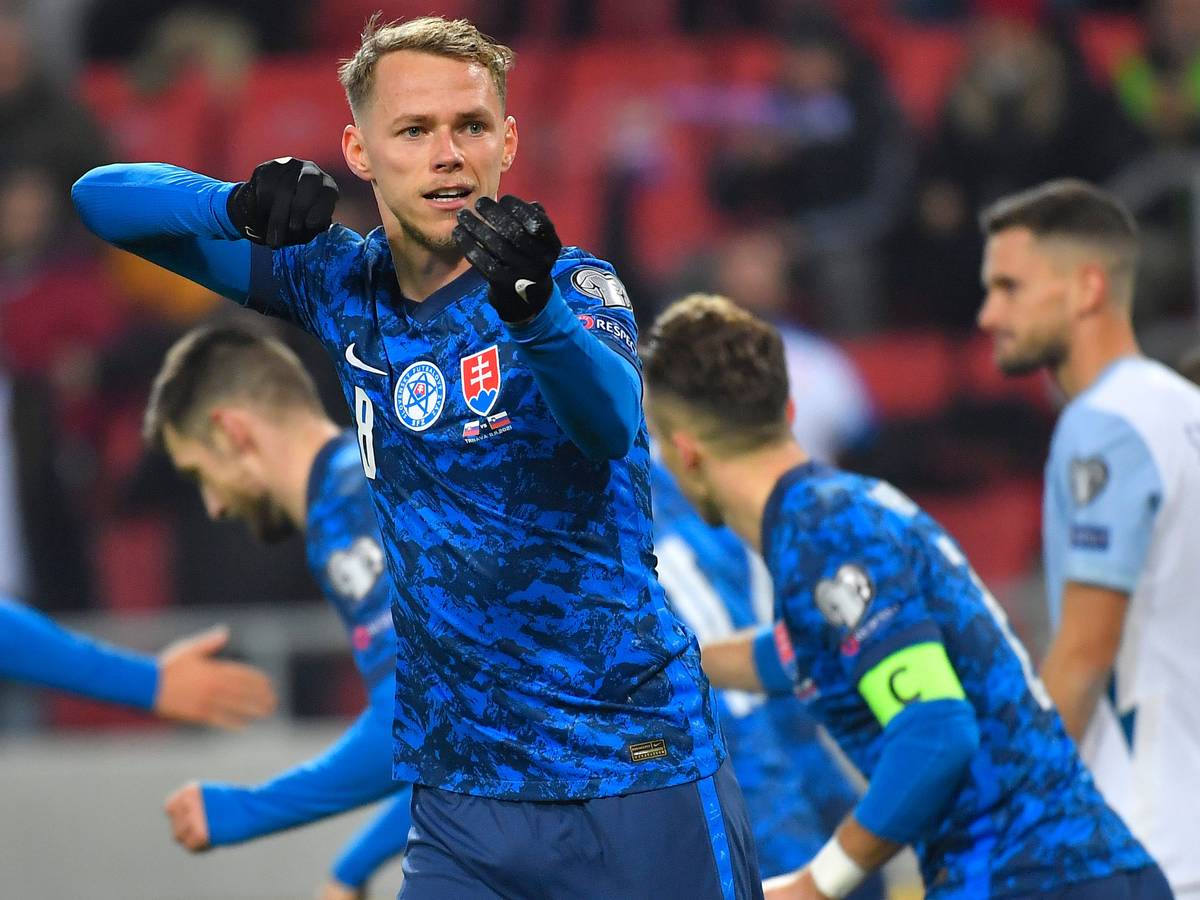 Ondrej Duda trifft für die Slowakei gegen Slowenien.