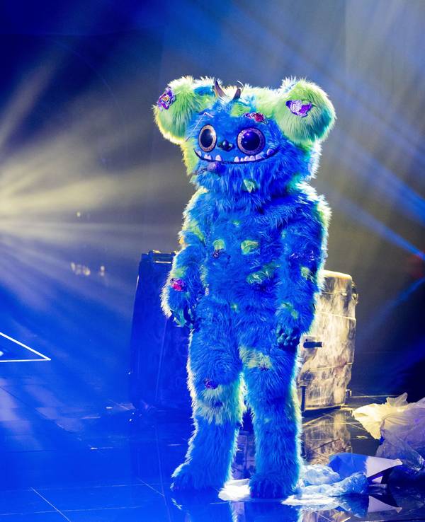 Mülli Müller steht in der „ProSieben“-Show „The Masked Singer“ auf der Bühne.