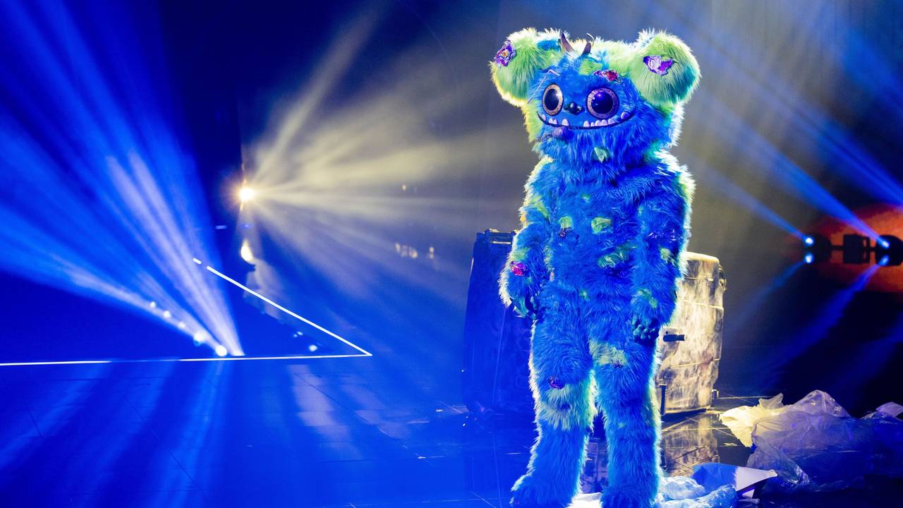Mülli Müller steht in der „ProSieben“-Show „The Masked Singer“ auf der Bühne.