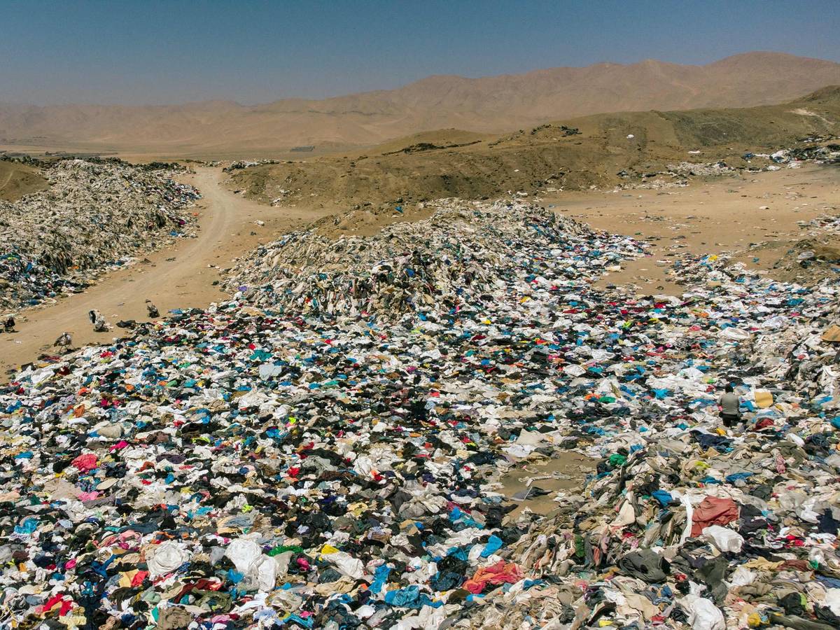 Tausende Tonnen Textilien werden jedes Jahr in der Atacama-Wüste abgeladen. Das Foto wurde im September 2021 aufgenommen.