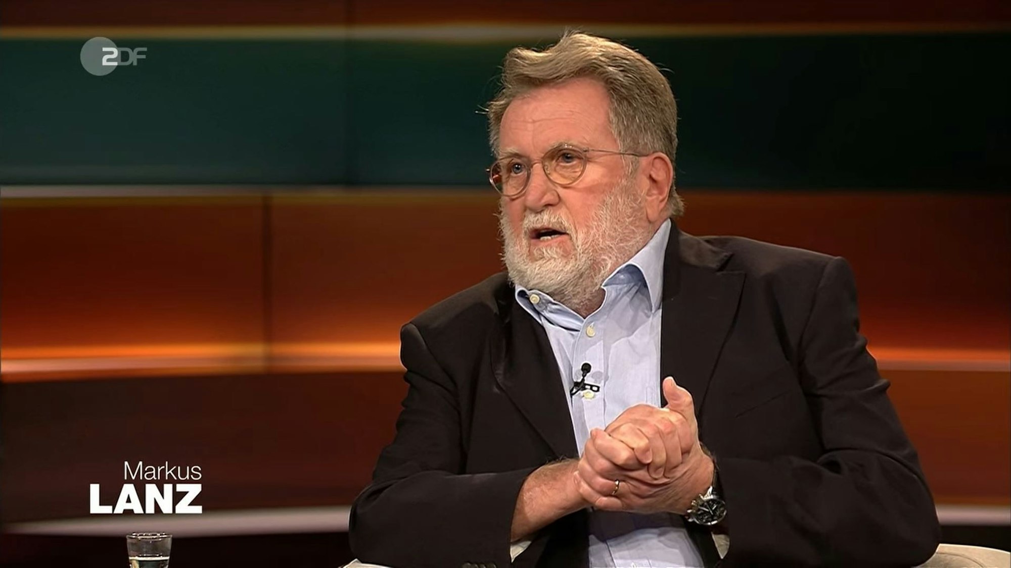 Der Chef der Ständigen Impfkommission, Thomas Mertens, sprach am Dienstag (16. November) in einem Nebensatz von der aktualisierten Impfempfehlung ab 18 Jahren.