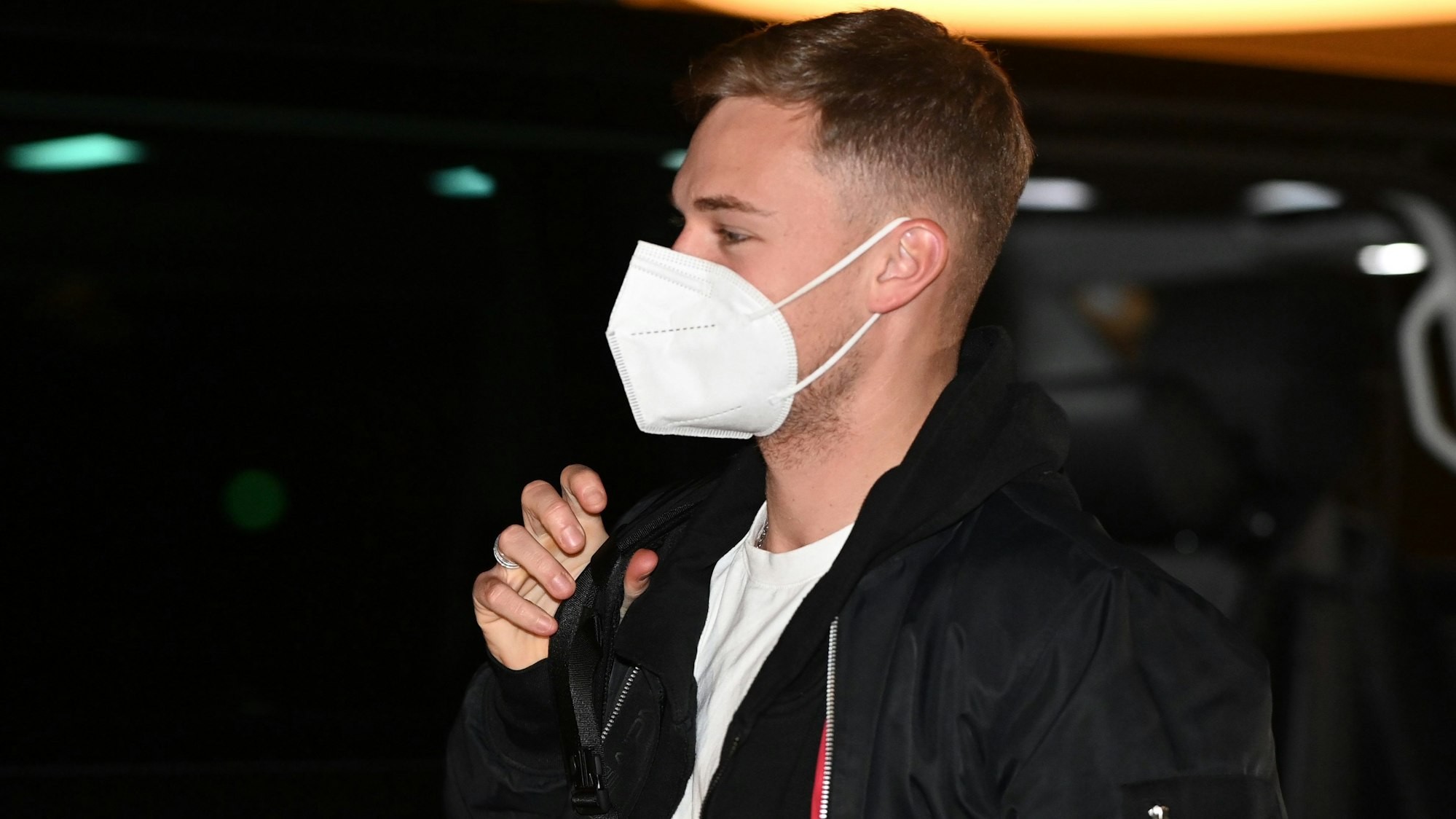 Eintreffen der Nationalspieler am Teamhotel. Joshua Kimmich trifft am Ritz-Carlton ein.