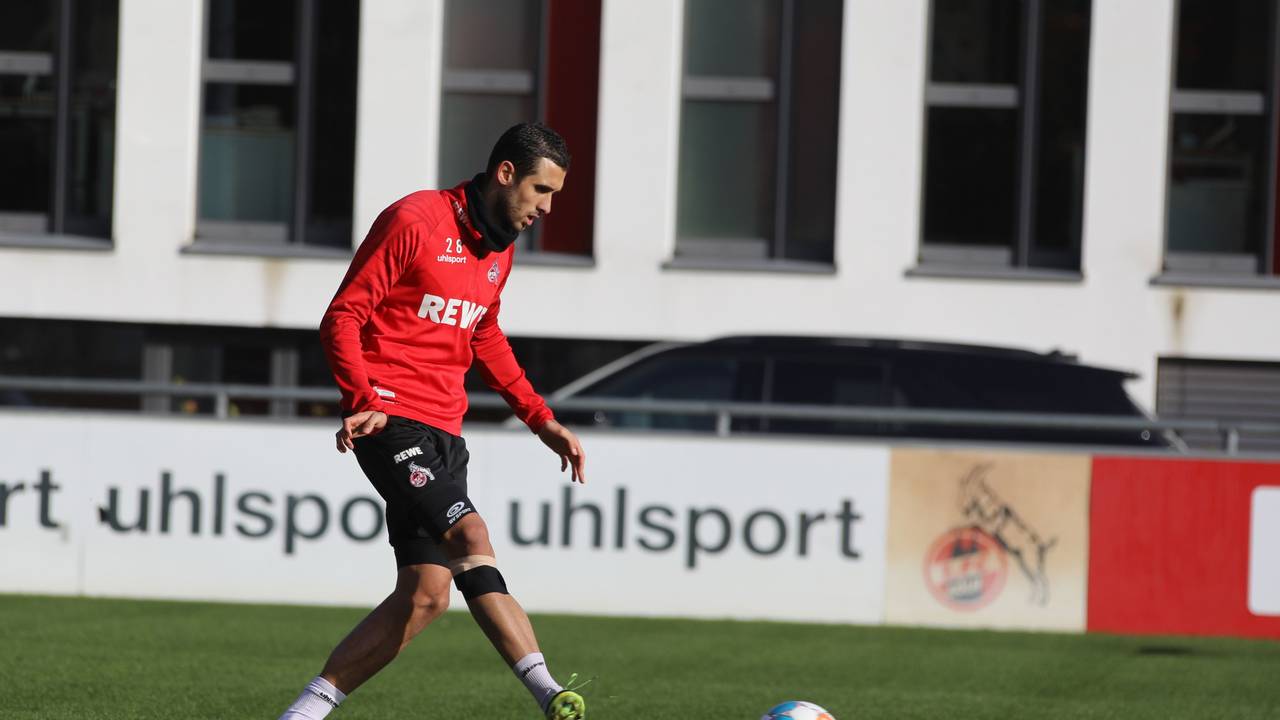 Ellyes Skhiri im Training des 1. FC Köln