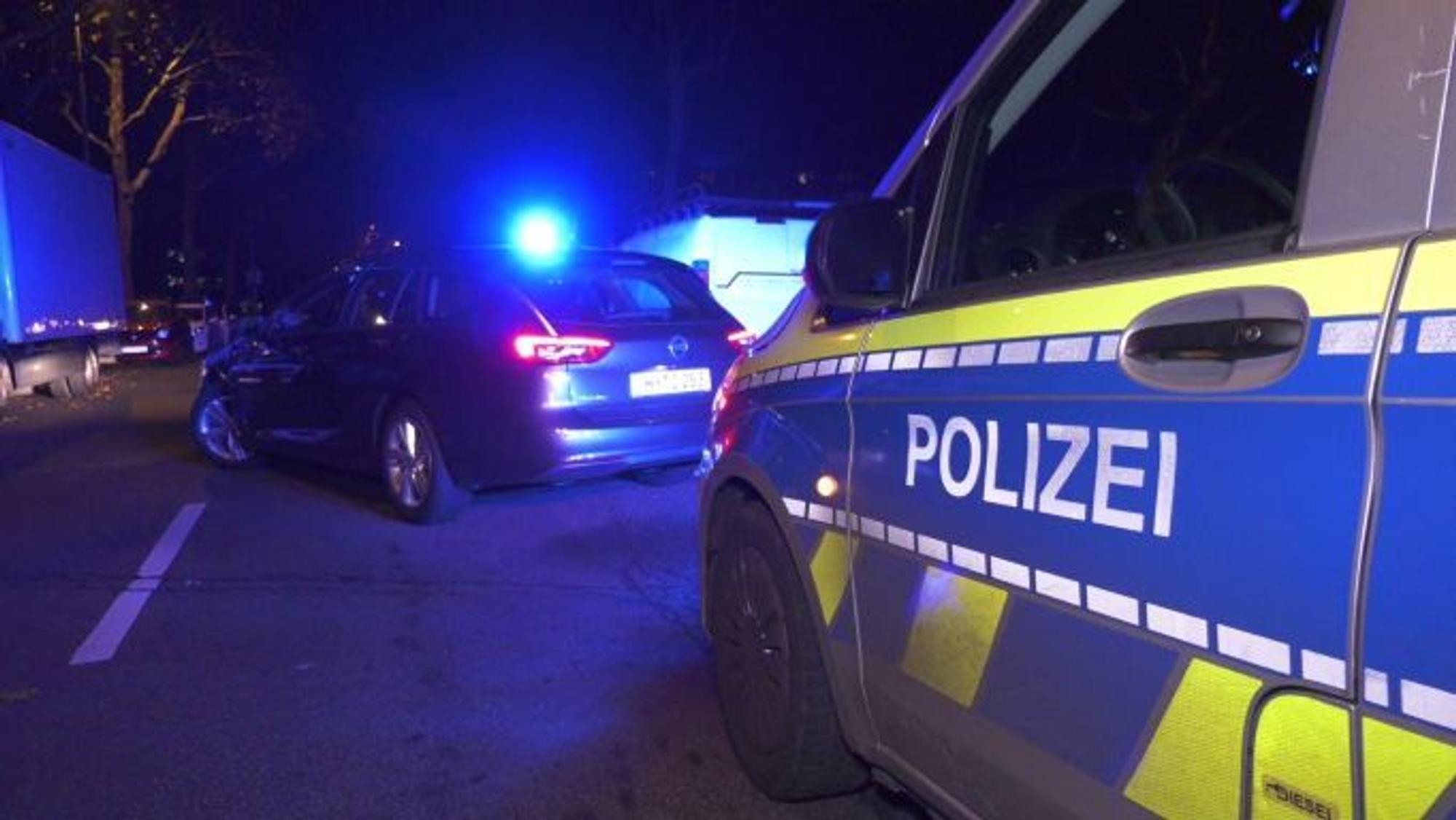 Polizeiautos und Blaulicht