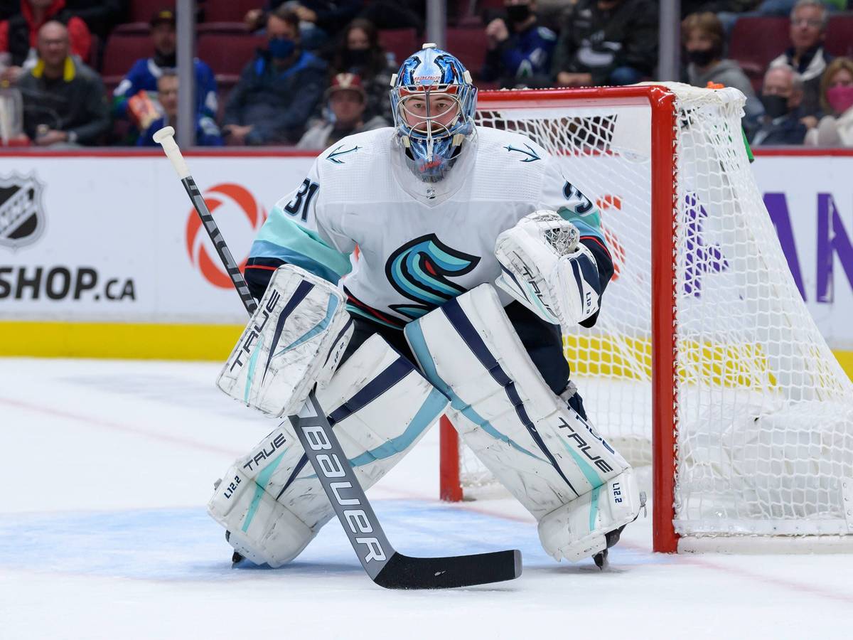 Philipp Grubauer steht im Tor