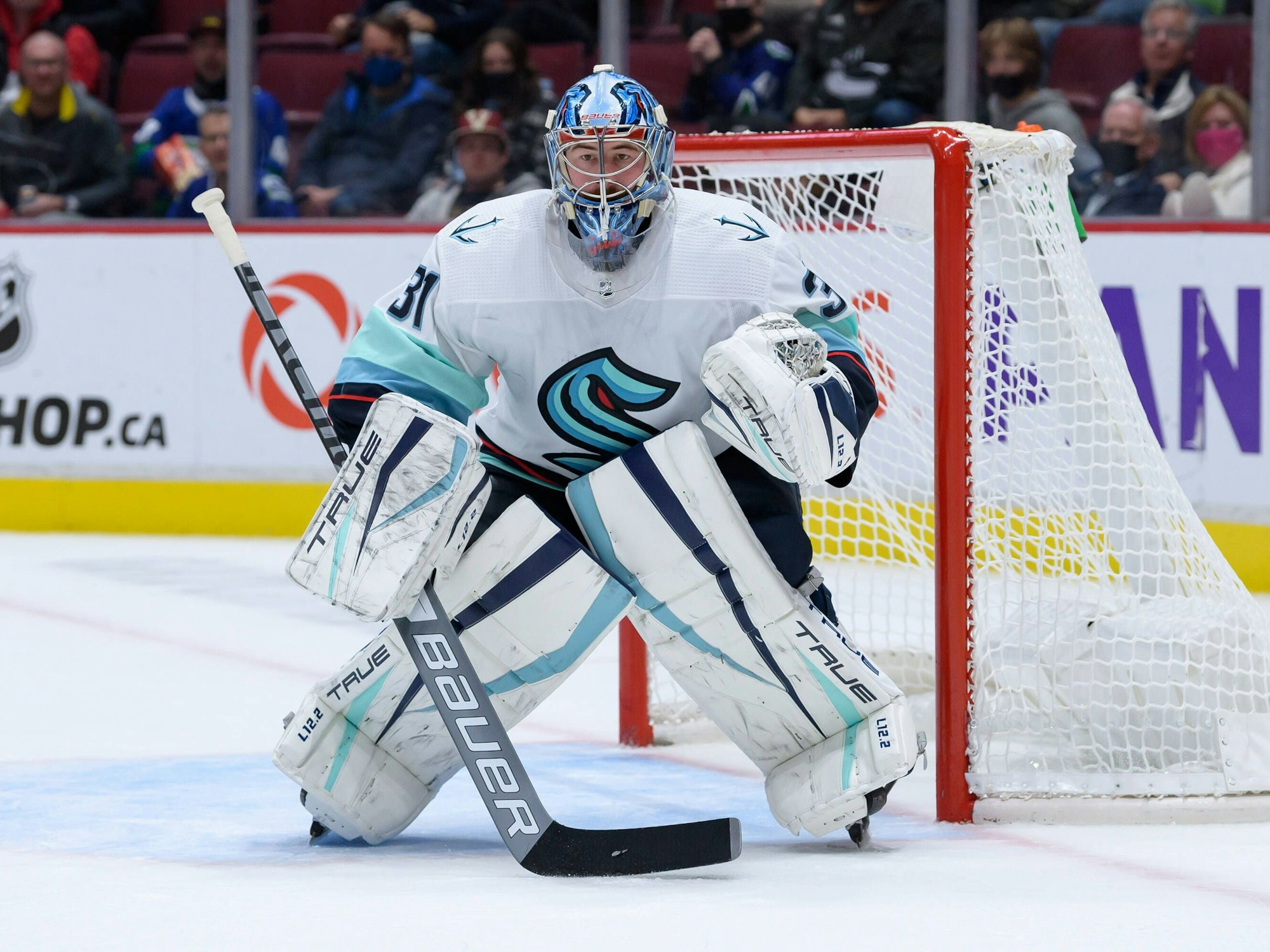 Philipp Grubauer steht im Tor