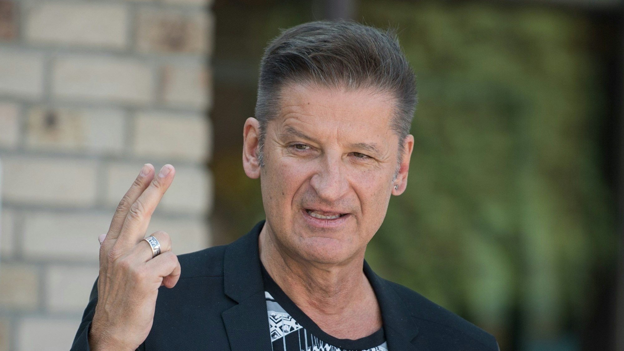 Hartmut Engler (hier 2018) hat sich mit deutlichen Worten zur Corona-Lage geäußert.