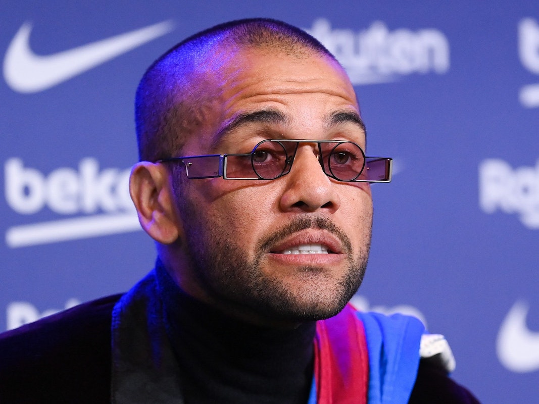 Dani Alves bei seiner Vorstellung in Barcelona.