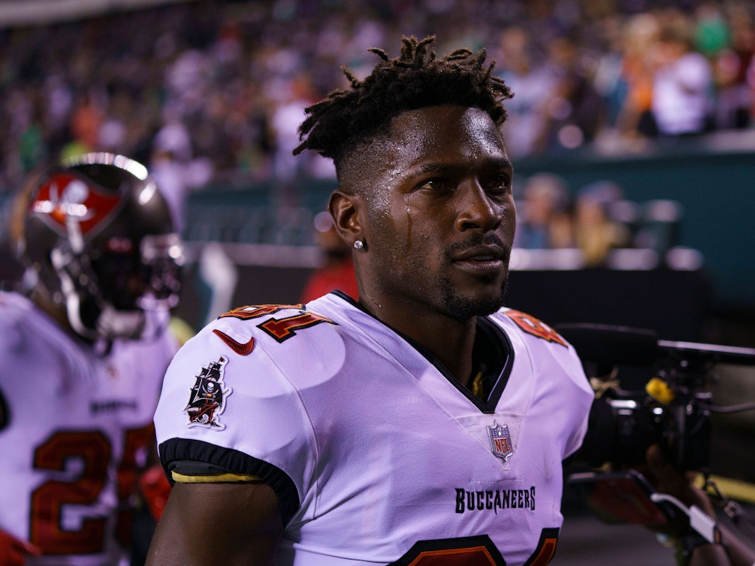 NFL-Star Antonio Brown vor dem Spiel der Tampa Bay Buccaneers bei den Philadelphia Eagles